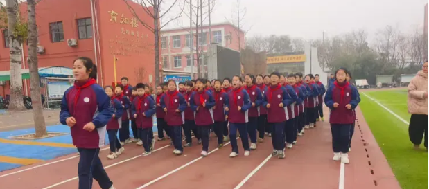 雞澤縣實(shí)驗(yàn)小學(xué)舉行行為習(xí)慣展示賽